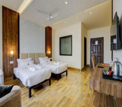 Banari Regency By Summit Hotel Namchi Buitenkant foto
