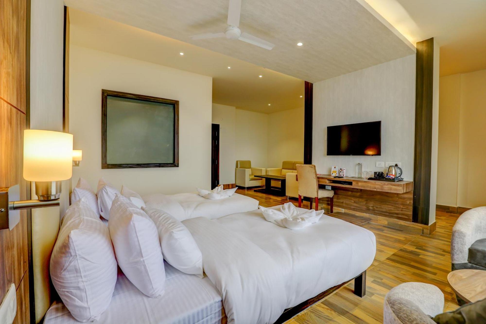 Banari Regency By Summit Hotel Namchi Buitenkant foto